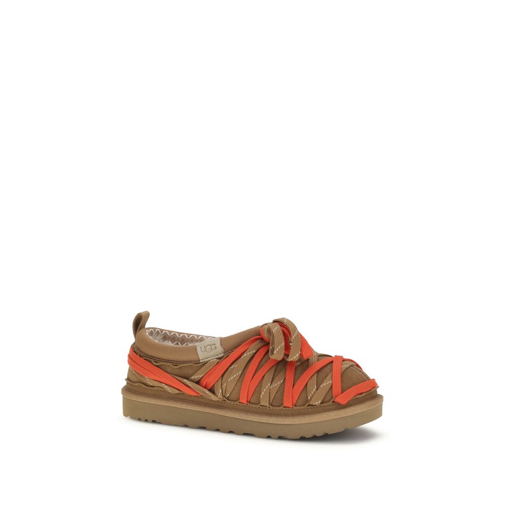 UGG Sandalen mit Multicolor-Wildlederriemen