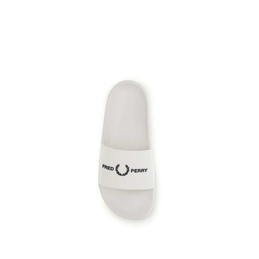 Fred Perry Weiße Gummisandalen