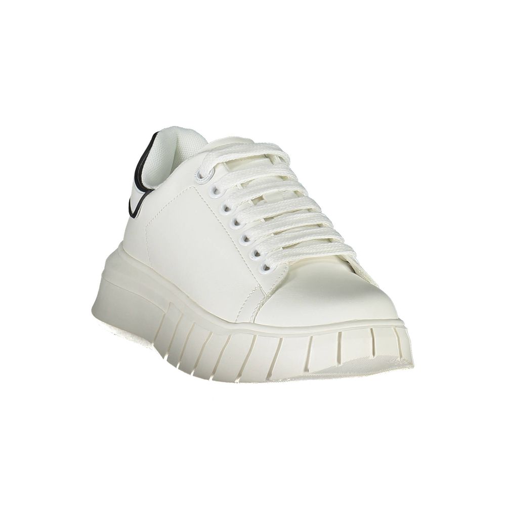 Sneakers femme Gaelle Paris blanches en polyuréthane