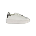 Baskets blanches Gaelle Paris en polyester style athlétique